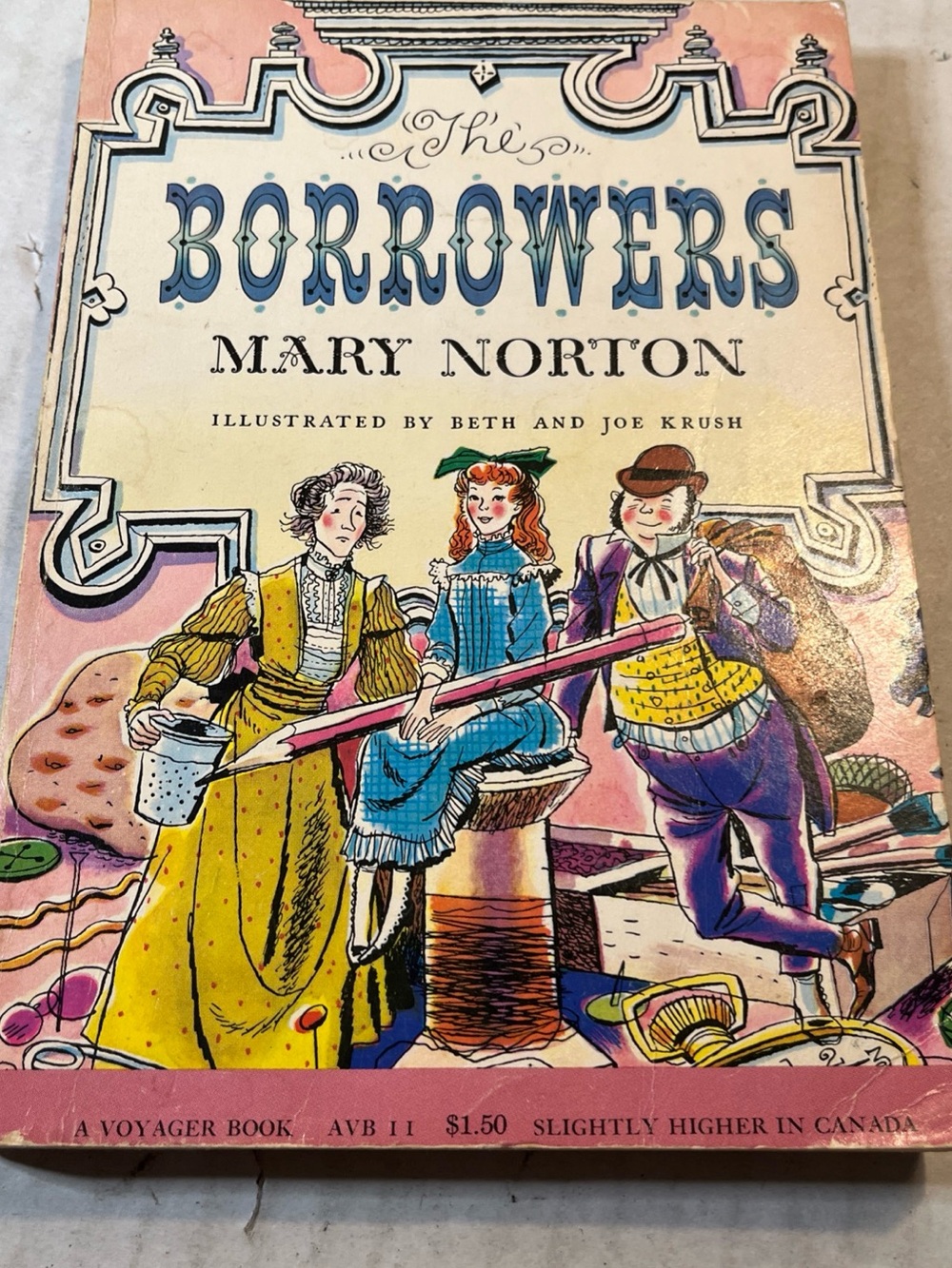 The Borrowers by - Pink Illustrated Kids Book